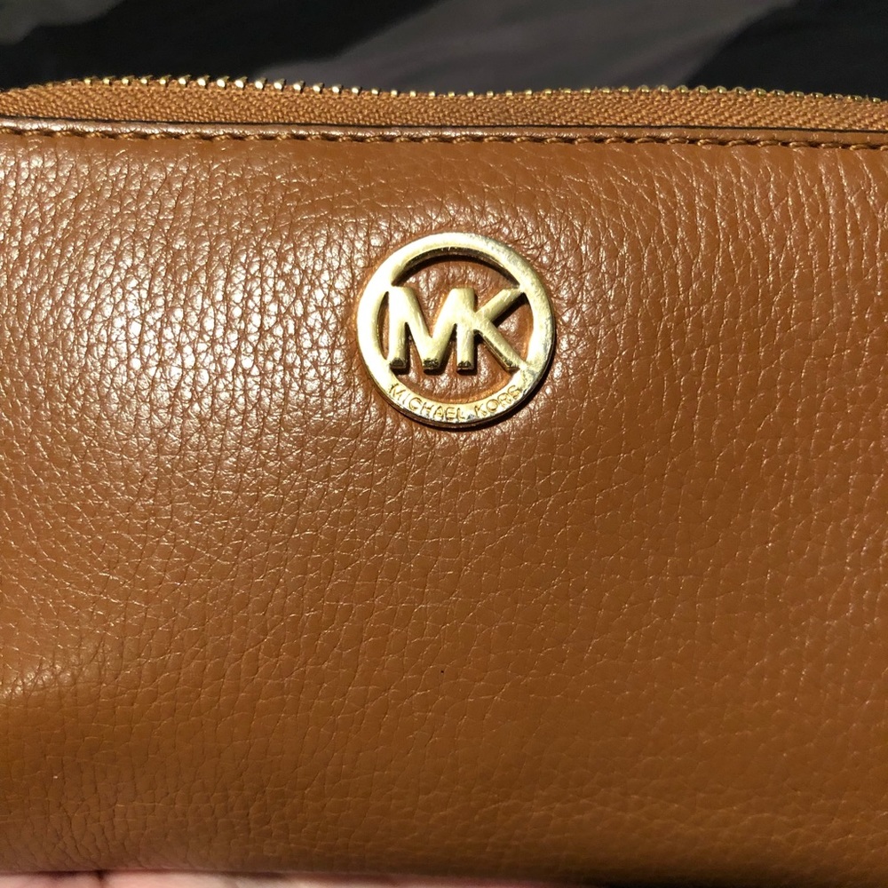 Used Michael kors wallet